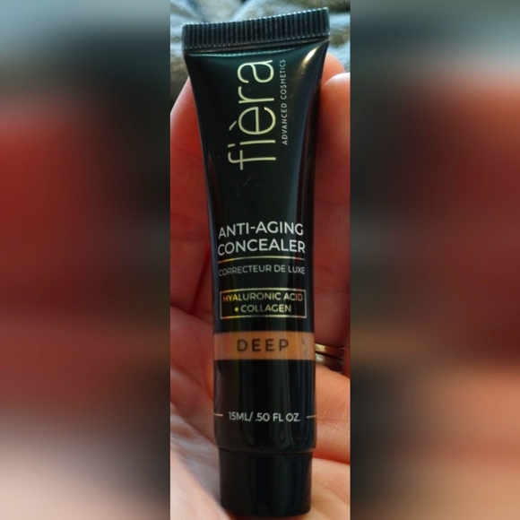 Fièra Luxury Concealer Anti-Aging Concealer For Women Over 40 Deep 15ML - Picture 6 of 7